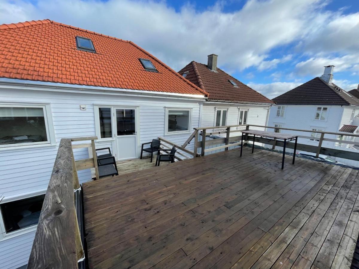 Central Bnb Stavanger At Bertis Ap 9 Generous Rooftop Terrace ภายนอก รูปภาพ