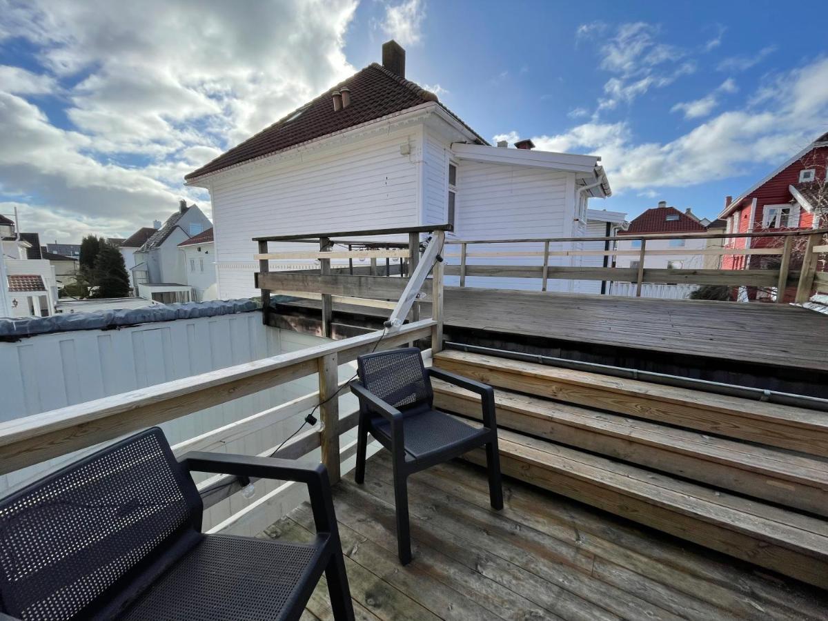 Central Bnb Stavanger At Bertis Ap 9 Generous Rooftop Terrace ภายนอก รูปภาพ